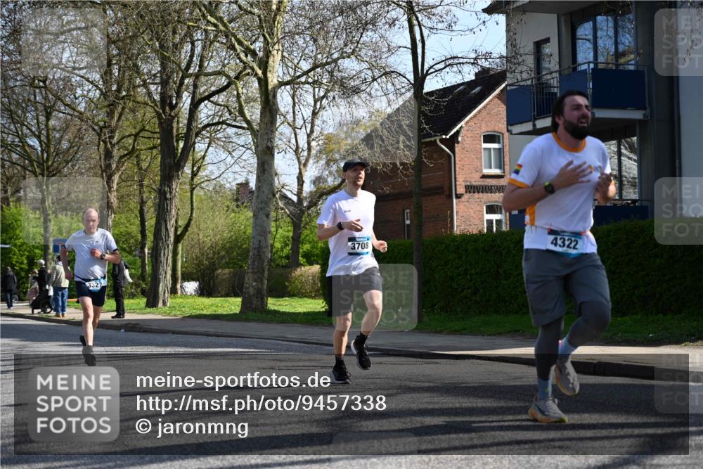 12.04.2026 - 45. Internationalen Wilhelmsburger Insellauf J. Mangold http://msf.ph/oto/9457338 12.04.2026 10:33:00 Ziel 5623, 3708, 4322, 3327, 5764, 2892, 5821, 4738, 2893, 5843, 3447, 4441 meine-sportfotos.de