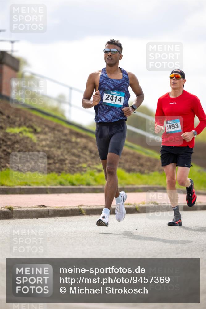 12.04.2026 - 45. Internationalen Wilhelmsburger Insellauf Michael Strokosch http://msf.ph/oto/9457369 12.04.2026 12:36:26 Laufen 2414, 5493 meine-sportfotos.de