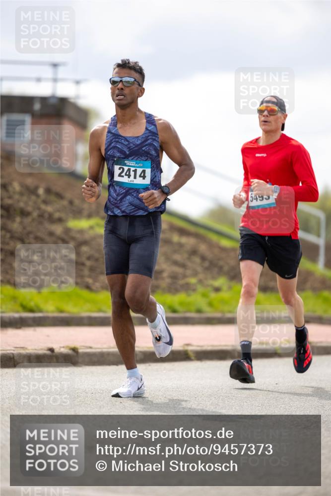12.04.2026 - 45. Internationalen Wilhelmsburger Insellauf Michael Strokosch http://msf.ph/oto/9457373 12.04.2026 12:36:27 Laufen 4, 2414, 5495 meine-sportfotos.de