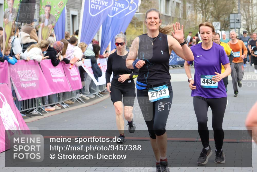 12.04.2026 - 45. Internationalen Wilhelmsburger Insellauf Strokosch-Dieckow http://msf.ph/oto/9457388 12.04.2026 13:02:36 Ziel 2733, 4433 meine-sportfotos.de
