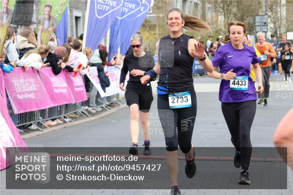 12.04.2026 - 45. Internationalen Wilhelmsburger Insellauf Strokosch-Dieckow http://msf.ph/oto/9457427 12.04.2026 13:02:36 Ziel 2733, 4433 meine-sportfotos.de