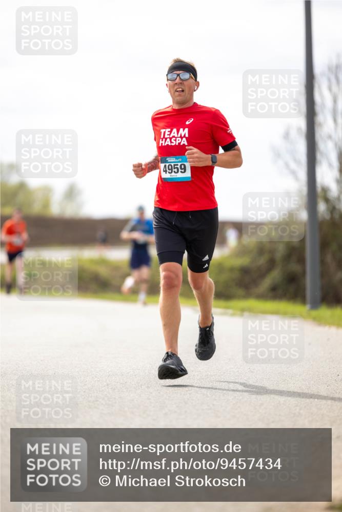 12.04.2026 - 45. Internationalen Wilhelmsburger Insellauf Michael Strokosch http://msf.ph/oto/9457434 12.04.2026 12:40:24 Laufen 4959 meine-sportfotos.de