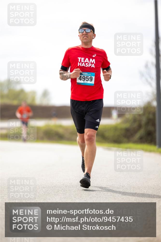 12.04.2026 - 45. Internationalen Wilhelmsburger Insellauf Michael Strokosch http://msf.ph/oto/9457435 12.04.2026 12:40:24 Laufen 4959 meine-sportfotos.de