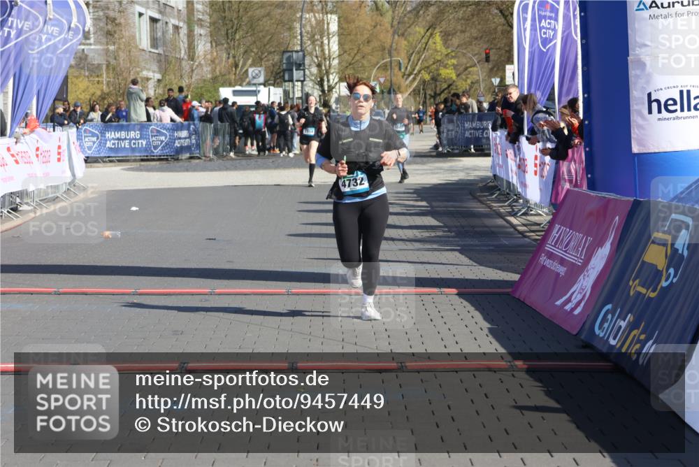 12.04.2026 - 45. Internationalen Wilhelmsburger Insellauf Strokosch-Dieckow http://msf.ph/oto/9457449 12.04.2026 11:04:01 Ziel 4732 meine-sportfotos.de