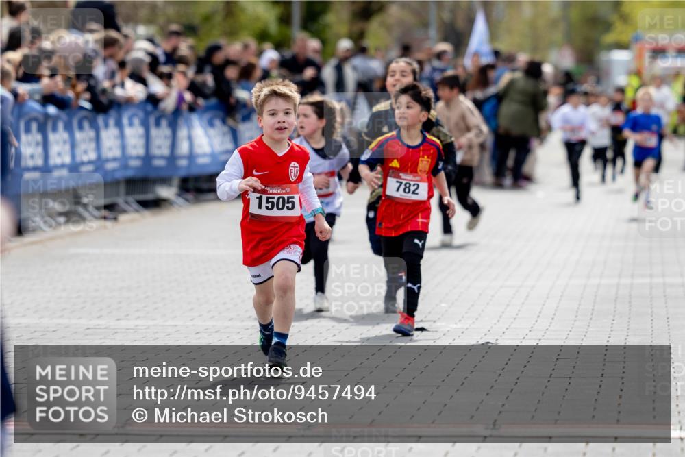 12.04.2026 - 45. Internationalen Wilhelmsburger Insellauf Michael Strokosch http://msf.ph/oto/9457494 12.04.2026 14:08:43 Laufen 5, 1505, 782 meine-sportfotos.de