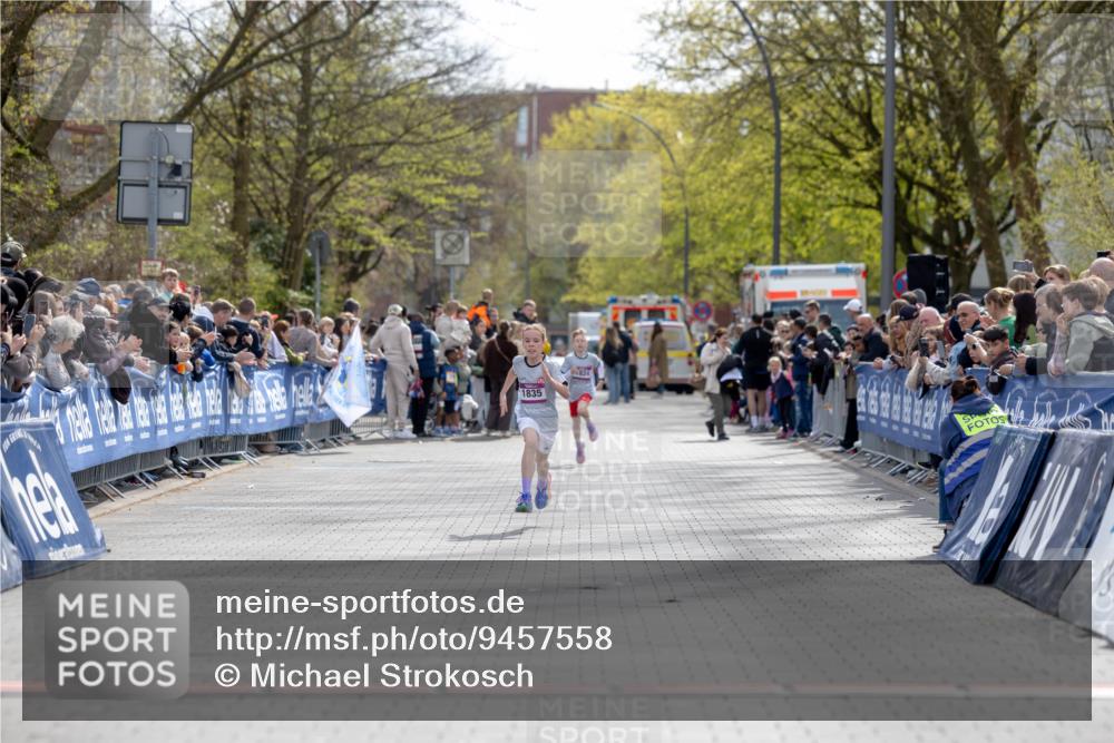 12.04.2026 - 45. Internationalen Wilhelmsburger Insellauf Michael Strokosch http://msf.ph/oto/9457558 12.04.2026 14:48:29 Laufen 1835 meine-sportfotos.de
