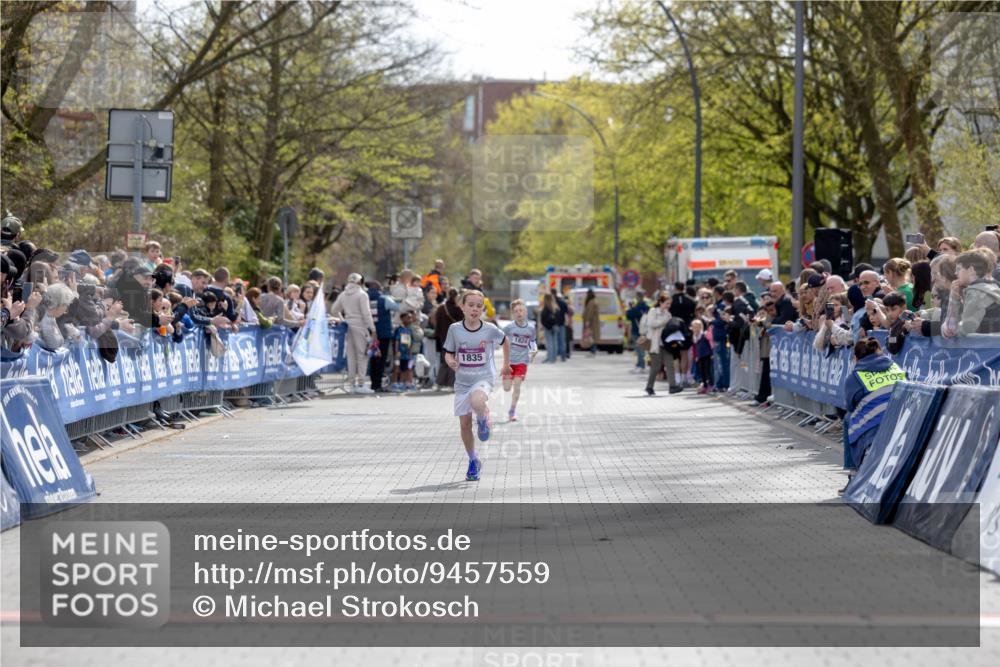 12.04.2026 - 45. Internationalen Wilhelmsburger Insellauf Michael Strokosch http://msf.ph/oto/9457559 12.04.2026 14:48:30 Laufen 1835, 1824 meine-sportfotos.de