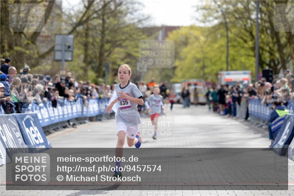 12.04.2026 - 45. Internationalen Wilhelmsburger Insellauf Michael Strokosch http://msf.ph/oto/9457574 12.04.2026 14:48:32 Laufen 1835, 1 meine-sportfotos.de