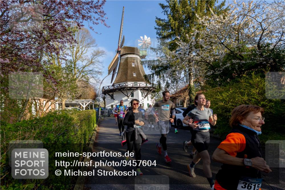12.04.2026 - 45. Internationalen Wilhelmsburger Insellauf Michael Strokosch http://msf.ph/oto/9457604 12.04.2026 09:02:51 Laufen 2818, 5605, 3615 meine-sportfotos.de