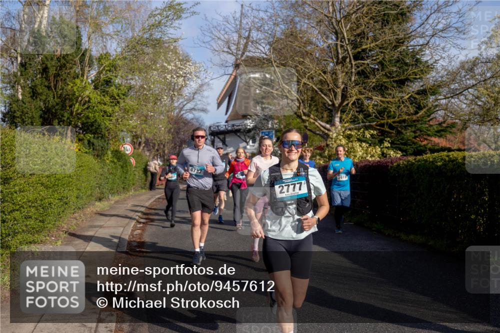 12.04.2026 - 45. Internationalen Wilhelmsburger Insellauf Michael Strokosch http://msf.ph/oto/9457612 12.04.2026 09:03:59 Laufen 241, 4737, 2777, 2919 meine-sportfotos.de