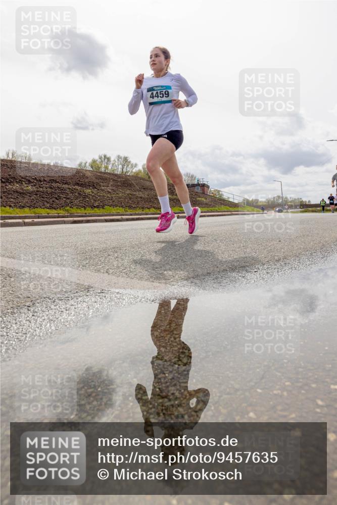 12.04.2026 - 45. Internationalen Wilhelmsburger Insellauf Michael Strokosch http://msf.ph/oto/9457635 12.04.2026 12:39:21 Laufen 4459 meine-sportfotos.de