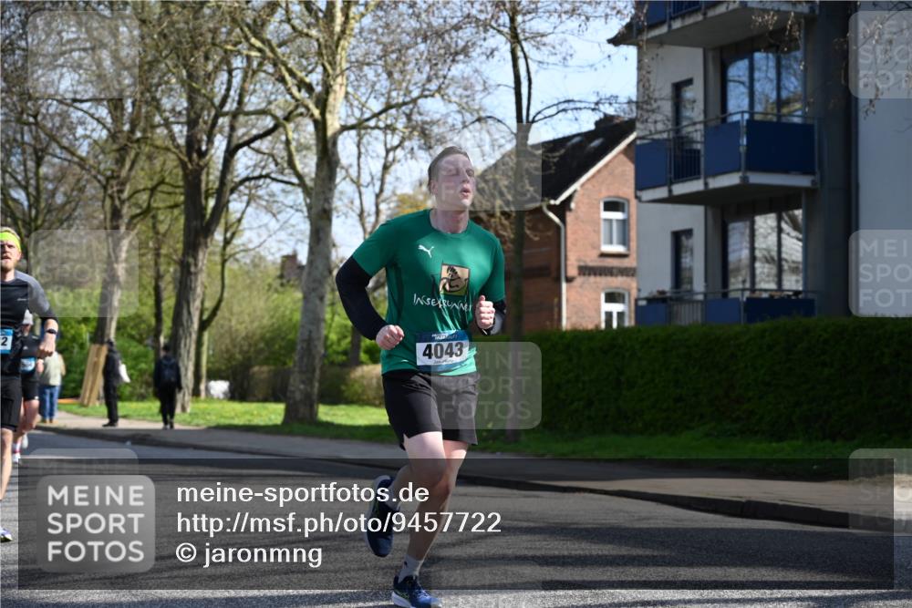 12.04.2026 - 45. Internationalen Wilhelmsburger Insellauf J. Mangold http://msf.ph/oto/9457722 12.04.2026 10:33:43 Ziel 3447, 4441, 4945, 4043, 2632, 2504, 4196, 5238, 5239, 5294, 3841, 3605, 2547, 3424, 3924, 4493, 3945, 3613, 2270 meine-sportfotos.de