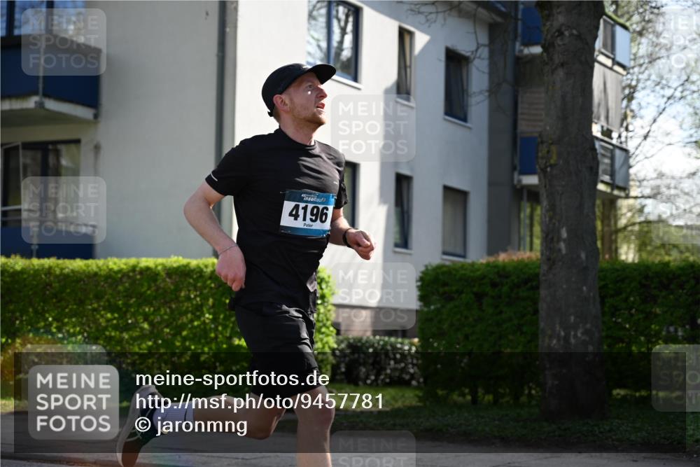 12.04.2026 - 45. Internationalen Wilhelmsburger Insellauf J. Mangold http://msf.ph/oto/9457781 12.04.2026 10:33:56 Ziel 2632, 2504, 4196, 5238, 5239, 5294, 3841, 3605, 2547, 3424, 3924, 4493, 4493, 3945, 3613, 2270, 4555, 2472, 2559, 3636, 3929, 5480, 3042, 3065, 2123 meine-sportfotos.de