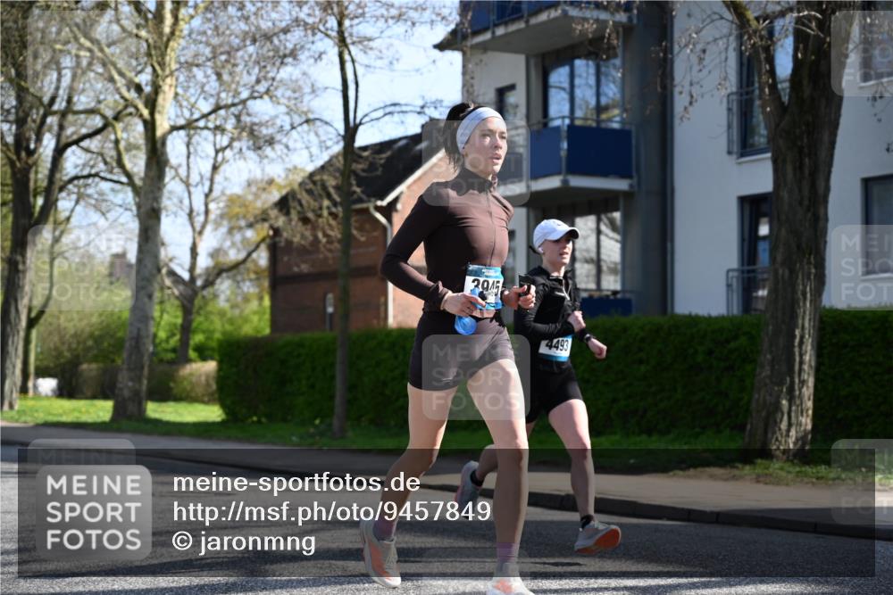 12.04.2026 - 45. Internationalen Wilhelmsburger Insellauf J. Mangold http://msf.ph/oto/9457849 12.04.2026 10:34:12 Ziel 2547, 3424, 3924, 4493, 3945, 3613, 2270, 4555, 2472, 2559, 3636, 3929, 5480, 3042, 3065, 2123, 3485, 3485, 3133, 4807, 3385, 2402, 2917, 2459, 2488, 2482, 4108, 3324 meine-sportfotos.de