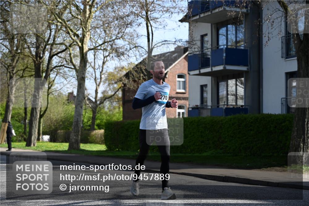 12.04.2026 - 45. Internationalen Wilhelmsburger Insellauf J. Mangold http://msf.ph/oto/9457889 12.04.2026 10:34:19 Ziel 4493, 3945, 3613, 2270, 4555, 2472, 2559, 3636, 3929, 5480, 3042, 3065, 2123, 3485, 3133, 4807, 3385, 2402, 2402, 2917, 2459, 2488, 2482, 4108, 3324, 5492 meine-sportfotos.de