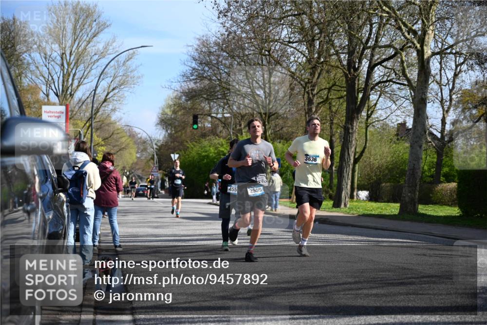 12.04.2026 - 45. Internationalen Wilhelmsburger Insellauf J. Mangold http://msf.ph/oto/9457892 12.04.2026 10:34:21 Ziel 4493, 3945, 3613, 2270, 4555, 2472, 2559, 3636, 3929, 5480, 3042, 3065, 2123, 3485, 3133, 4807, 3385, 2402, 2917, 2459, 2488, 2482, 4108, 2488, 2482, 4108, 3324, 5492, 5036, 5048 meine-sportfotos.de