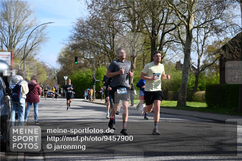 12.04.2026 - 45. Internationalen Wilhelmsburger Insellauf J. Mangold http://msf.ph/oto/9457900 12.04.2026 10:34:22 Ziel 3945, 3613, 2270, 4555, 2472, 2559, 3636, 3929, 5480, 3042, 3065, 2123, 3485, 3133, 4807, 3385, 2402, 2917, 2459, 2488, 2482, 4108, 3324, 5492, 5036, 5048, 2423, 2814 meine-sportfotos.de