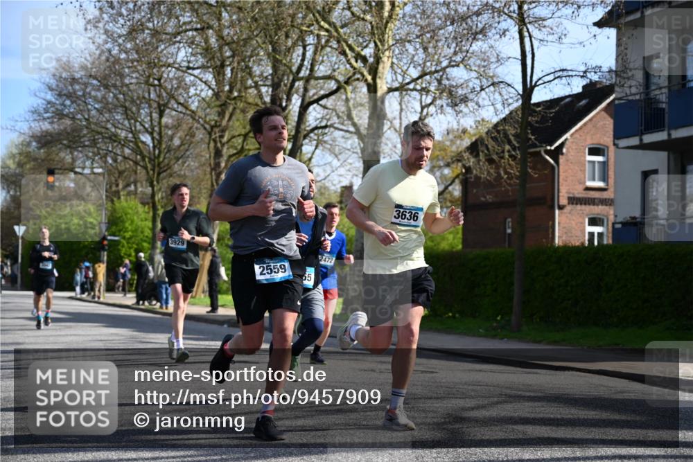 12.04.2026 - 45. Internationalen Wilhelmsburger Insellauf J. Mangold http://msf.ph/oto/9457909 12.04.2026 10:34:23 Ziel 3613, 2270, 4555, 2472, 2559, 3636, 3929, 5480, 3042, 3065, 2123, 3485, 3133, 4807, 3385, 2402, 2917, 2459, 2488, 2482, 4108, 3324, 5492, 5036, 5048, 2423, 2814 meine-sportfotos.de