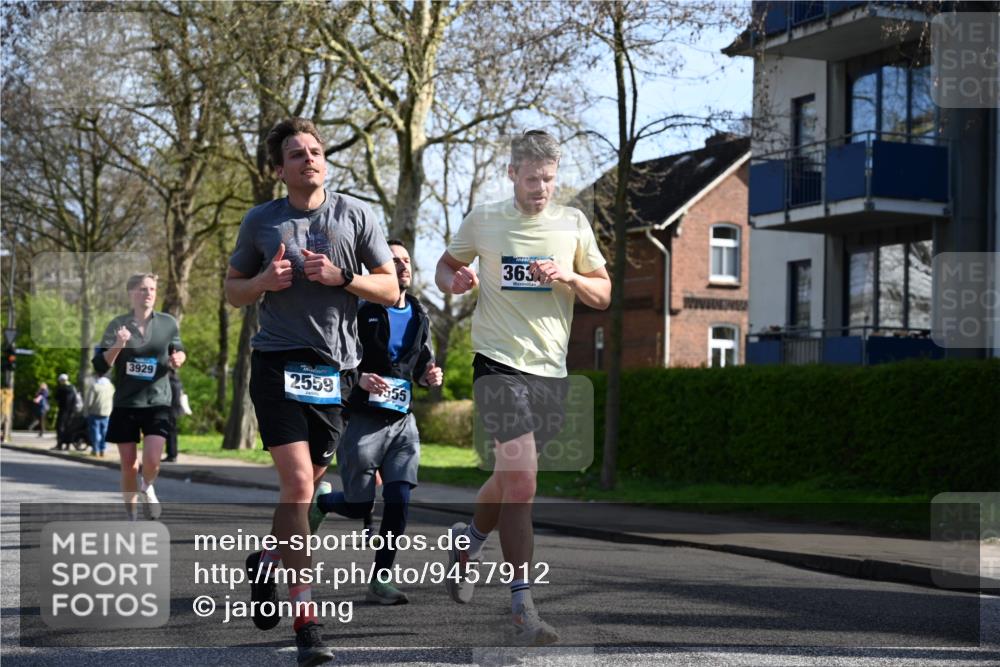 12.04.2026 - 45. Internationalen Wilhelmsburger Insellauf J. Mangold http://msf.ph/oto/9457912 12.04.2026 10:34:23 Ziel 3613, 2270, 4555, 2472, 2559, 3636, 3929, 5480, 3042, 3065, 2123, 3485, 3133, 4807, 3385, 2402, 2917, 2459, 2488, 2482, 4108, 3324, 5492, 5036, 5048, 2423, 2814 meine-sportfotos.de