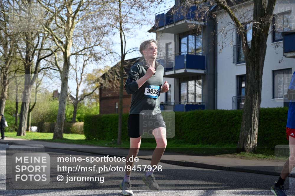 12.04.2026 - 45. Internationalen Wilhelmsburger Insellauf J. Mangold http://msf.ph/oto/9457928 12.04.2026 10:34:25 Ziel 3613, 2270, 4555, 2472, 2559, 3636, 3929, 5480, 3042, 3065, 2123, 3485, 3133, 3133, 4807, 3385, 2402, 2917, 2459, 2488, 2482, 4108, 3324, 5492, 5036, 5048, 2423, 2814, 4000, 5551 meine-sportfotos.de