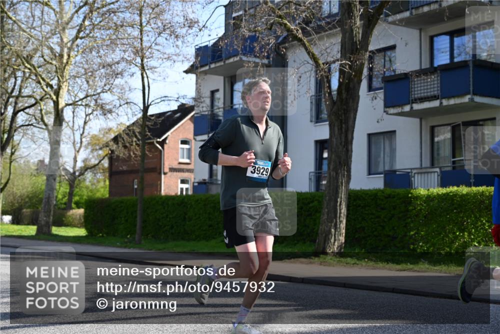 12.04.2026 - 45. Internationalen Wilhelmsburger Insellauf J. Mangold http://msf.ph/oto/9457932 12.04.2026 10:34:25 Ziel 3613, 2270, 4555, 2472, 2559, 3636, 3929, 5480, 3042, 3065, 2123, 3485, 3133, 3133, 4807, 3385, 2402, 2917, 2459, 2488, 2482, 4108, 3324, 5492, 5036, 5048, 2423, 2814, 4000, 5551 meine-sportfotos.de
