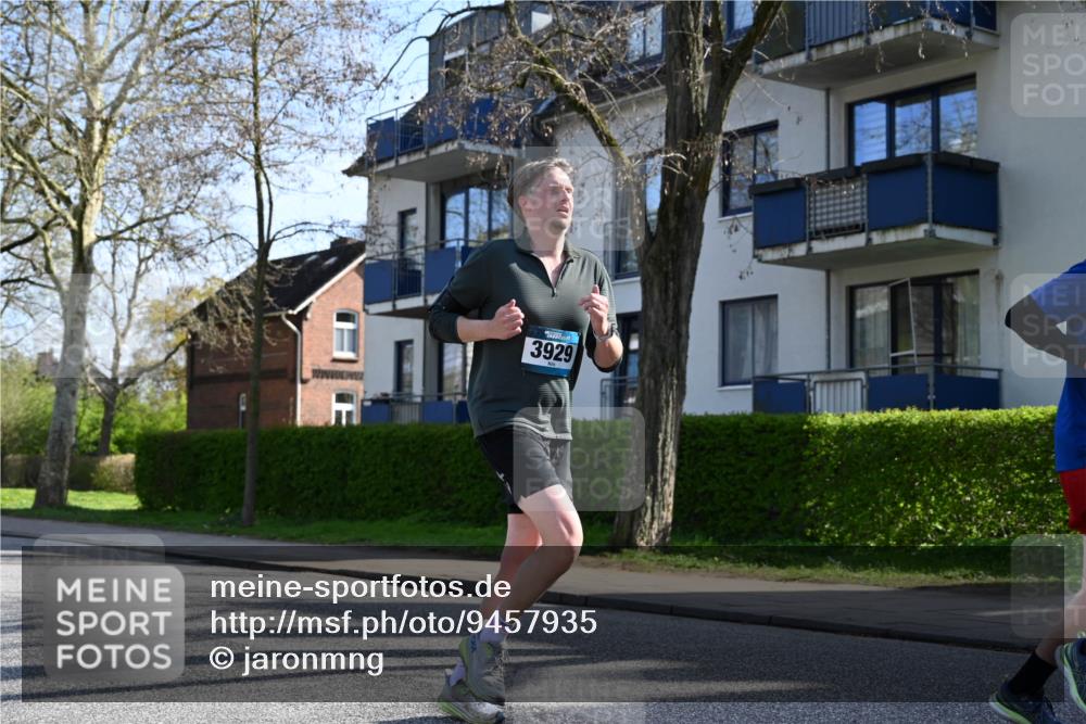 12.04.2026 - 45. Internationalen Wilhelmsburger Insellauf J. Mangold http://msf.ph/oto/9457935 12.04.2026 10:34:25 Ziel 3613, 2270, 4555, 2472, 2559, 3636, 3929, 5480, 3042, 3065, 2123, 3485, 3133, 3133, 4807, 3385, 2402, 2917, 2459, 2488, 2482, 4108, 3324, 5492, 5036, 5048, 2423, 2814, 4000, 5551 meine-sportfotos.de