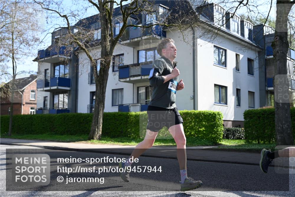 12.04.2026 - 45. Internationalen Wilhelmsburger Insellauf J. Mangold http://msf.ph/oto/9457944 12.04.2026 10:34:26 Ziel 3613, 2270, 4555, 2472, 2559, 3636, 3929, 5480, 3042, 3065, 2123, 3485, 3133, 4807, 4807, 3385, 2402, 2917, 2459, 2488, 2482, 4108, 3324, 5492, 5036, 5048, 2423, 2814, 4000, 5551 meine-sportfotos.de