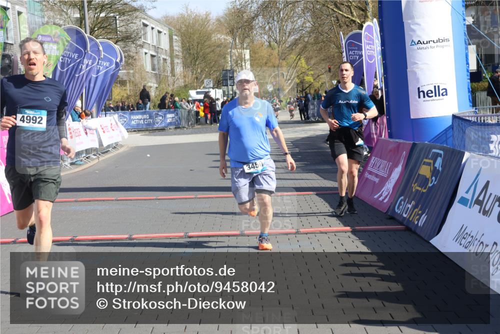 12.04.2026 - 45. Internationalen Wilhelmsburger Insellauf Strokosch-Dieckow http://msf.ph/oto/9458042 12.04.2026 10:47:35 Ziel 4992, 3450, 5054 meine-sportfotos.de