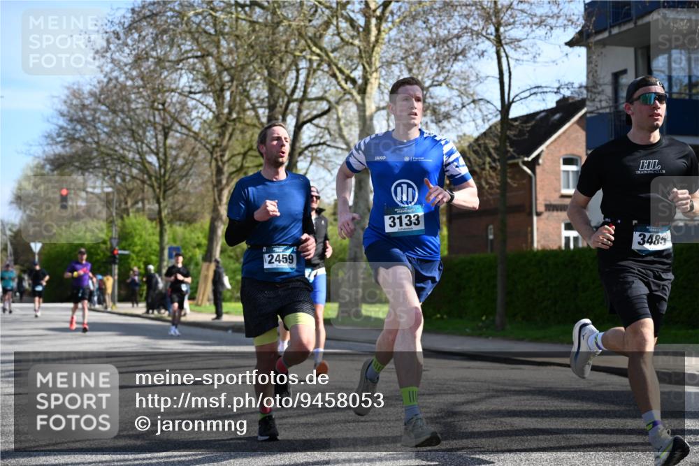 12.04.2026 - 45. Internationalen Wilhelmsburger Insellauf J. Mangold http://msf.ph/oto/9458053 12.04.2026 10:34:47 Ziel 3485, 3133, 4807, 3385, 2402, 2917, 2459, 2488, 2482, 4108, 3324, 5492, 5036, 5048, 2423, 2814, 4000, 5551, 4109, 2497, 2583, 3759, 4127, 5523, 4884 meine-sportfotos.de