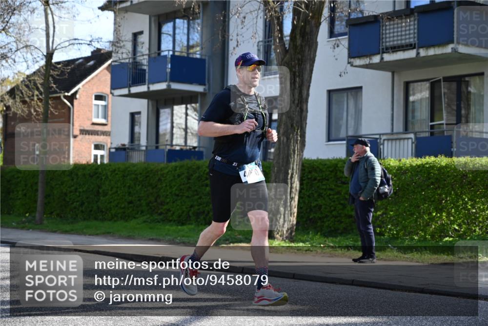 12.04.2026 - 45. Internationalen Wilhelmsburger Insellauf J. Mangold http://msf.ph/oto/9458079 12.04.2026 10:34:58 Ziel 2488, 2482, 4108, 3324, 5492, 5036, 5048, 2423, 2814, 4000, 5551, 4109, 2497, 2583, 3759, 4127, 5523, 4884, 5603 meine-sportfotos.de
