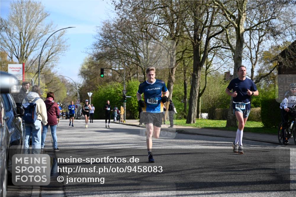 12.04.2026 - 45. Internationalen Wilhelmsburger Insellauf J. Mangold http://msf.ph/oto/9458083 12.04.2026 10:35:00 Ziel 3324, 5492, 5036, 5048, 2423, 2814, 4000, 5551, 4109, 2497, 2583, 2583, 3759, 4127, 5523, 4884, 5603 meine-sportfotos.de