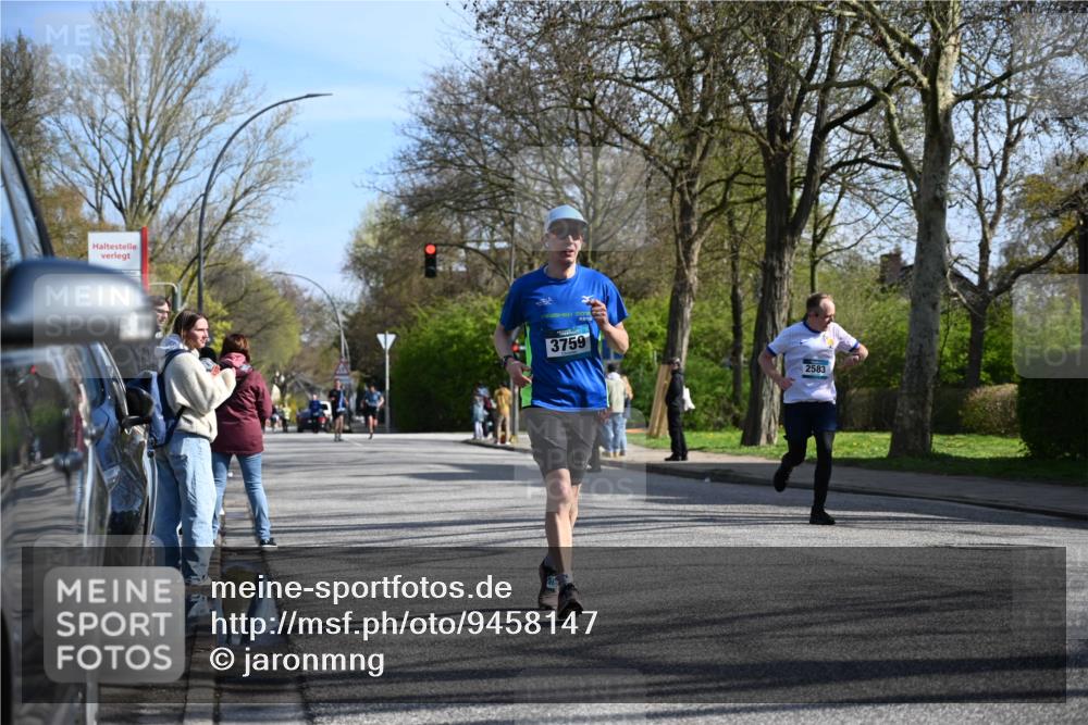 12.04.2026 - 45. Internationalen Wilhelmsburger Insellauf J. Mangold http://msf.ph/oto/9458147 12.04.2026 10:35:11 Ziel 2423, 2814, 4000, 5551, 4109, 2497, 2583, 3759, 4127, 5523, 4884, 4884, 5603, 4521, 5731, 5950, 5042, 4050, 5589 meine-sportfotos.de