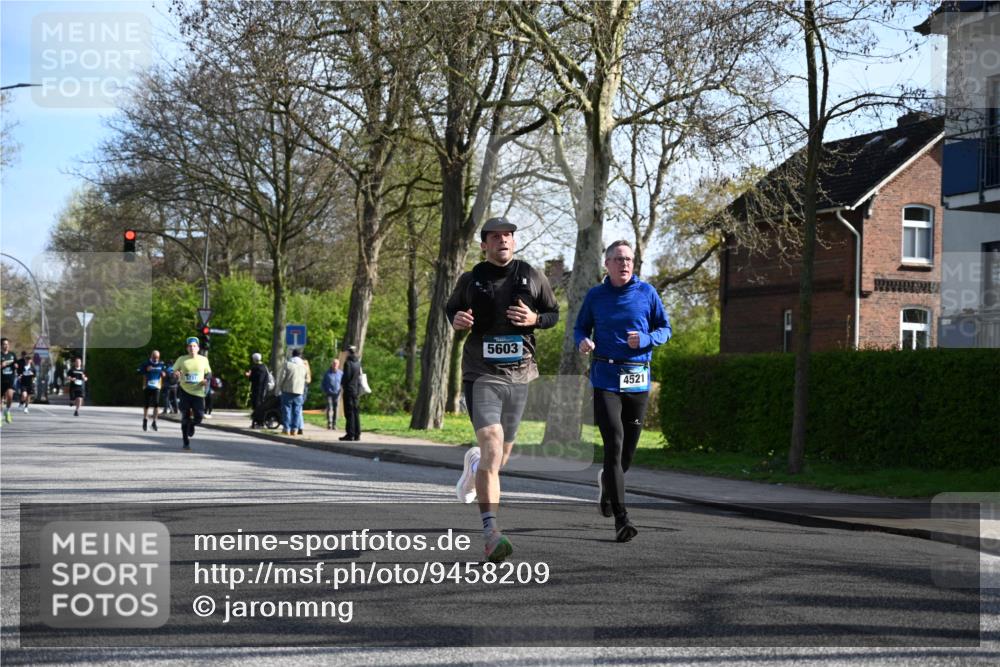 12.04.2026 - 45. Internationalen Wilhelmsburger Insellauf J. Mangold http://msf.ph/oto/9458209 12.04.2026 10:35:36 Ziel 4884, 5603, 4521, 5731, 5950, 5042, 4050, 5589, 3084, 3516, 3084, 3516, 3221, 2192, 3731, 4118, 4118, 4190, 4439 meine-sportfotos.de