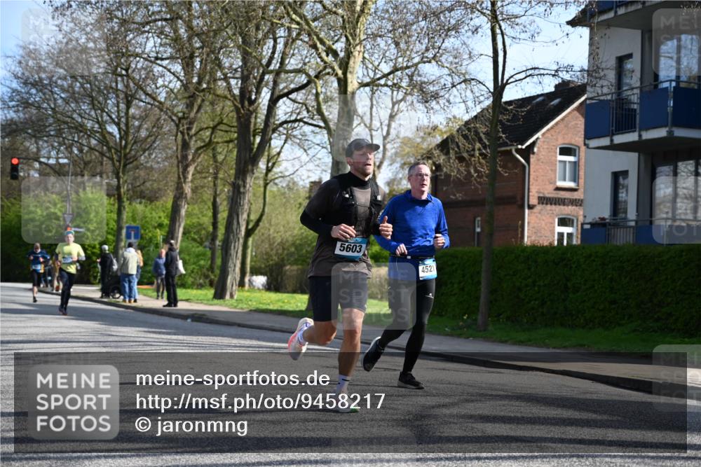 12.04.2026 - 45. Internationalen Wilhelmsburger Insellauf J. Mangold http://msf.ph/oto/9458217 12.04.2026 10:35:37 Ziel 5603, 4521, 5731, 5950, 5042, 4050, 5589, 3084, 3516, 3221, 2192, 3731, 4118, 4190, 4439 meine-sportfotos.de