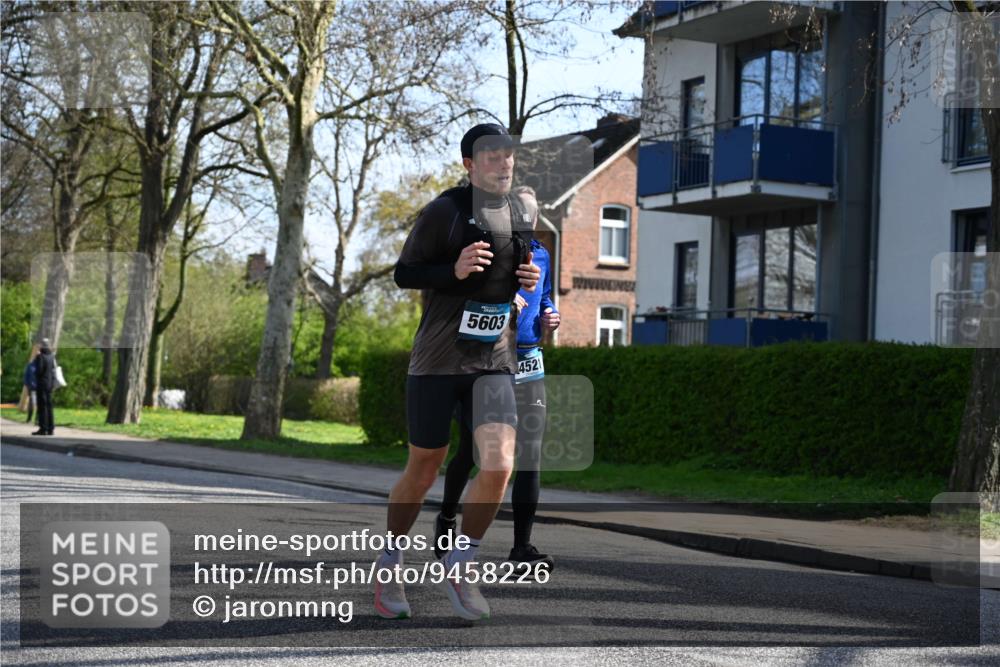 12.04.2026 - 45. Internationalen Wilhelmsburger Insellauf J. Mangold http://msf.ph/oto/9458226 12.04.2026 10:35:37 Ziel 5603, 4521, 5731, 5950, 5042, 4050, 5589, 3084, 3516, 3221, 2192, 3731, 4118, 4190, 4439 meine-sportfotos.de