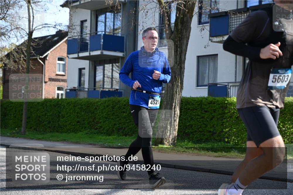 12.04.2026 - 45. Internationalen Wilhelmsburger Insellauf J. Mangold http://msf.ph/oto/9458240 12.04.2026 10:35:38 Ziel 5603, 4521, 5731, 5950, 5042, 4050, 5589, 3084, 3516, 3221, 2192, 3731, 4118, 4190, 4439, 4172 meine-sportfotos.de