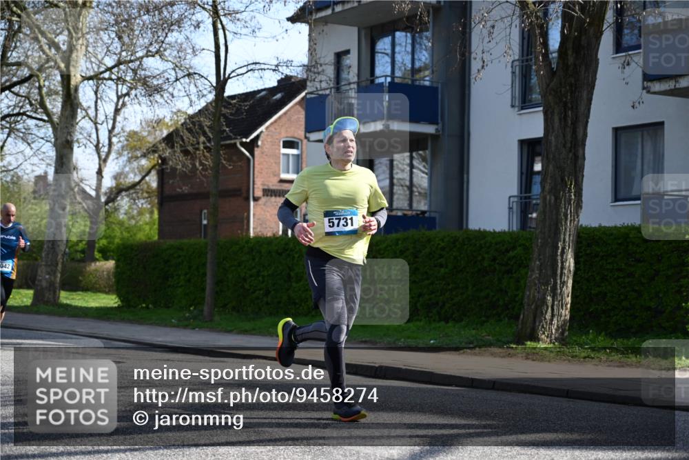 12.04.2026 - 45. Internationalen Wilhelmsburger Insellauf J. Mangold http://msf.ph/oto/9458274 12.04.2026 10:35:43 Ziel 5603, 4521, 5731, 5950, 5042, 4050, 5589, 3084, 3516, 3221, 2192, 3731, 4118, 4190, 4439, 4172, 4030, 5291 meine-sportfotos.de