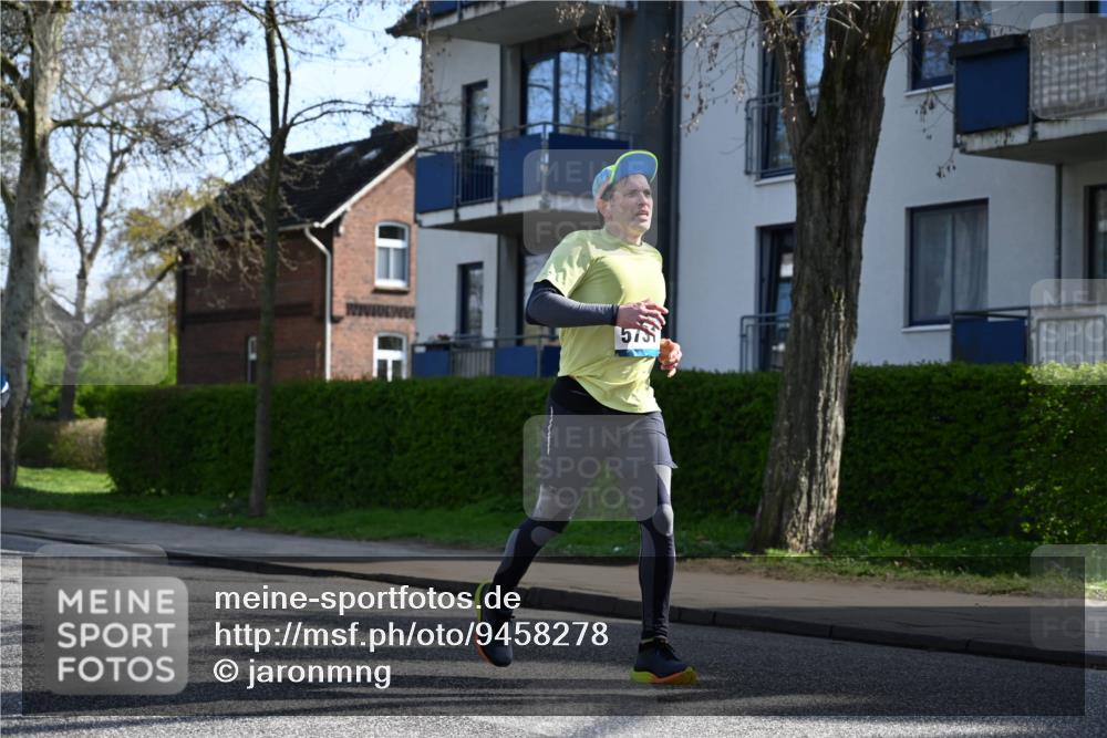12.04.2026 - 45. Internationalen Wilhelmsburger Insellauf J. Mangold http://msf.ph/oto/9458278 12.04.2026 10:35:43 Ziel 5603, 4521, 5731, 5950, 5042, 4050, 5589, 3084, 3516, 3221, 2192, 3731, 4118, 4190, 4439, 4172, 4030, 5291 meine-sportfotos.de
