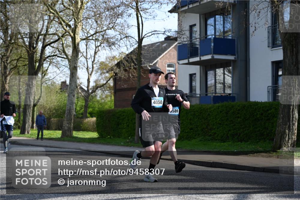 12.04.2026 - 45. Internationalen Wilhelmsburger Insellauf J. Mangold http://msf.ph/oto/9458307 12.04.2026 10:35:48 Ziel 4521, 5731, 5950, 5042, 4050, 5589, 3084, 3516, 3221, 2192, 3731, 4118, 4118, 4190, 4439, 4172, 4030, 5291, 2446 meine-sportfotos.de