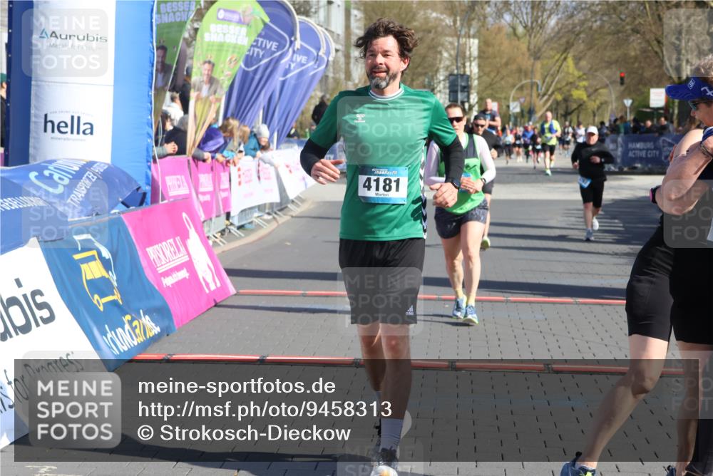 12.04.2026 - 45. Internationalen Wilhelmsburger Insellauf Strokosch-Dieckow http://msf.ph/oto/9458313 12.04.2026 10:48:04 Ziel 4181, 5272, 3174, 4360 meine-sportfotos.de
