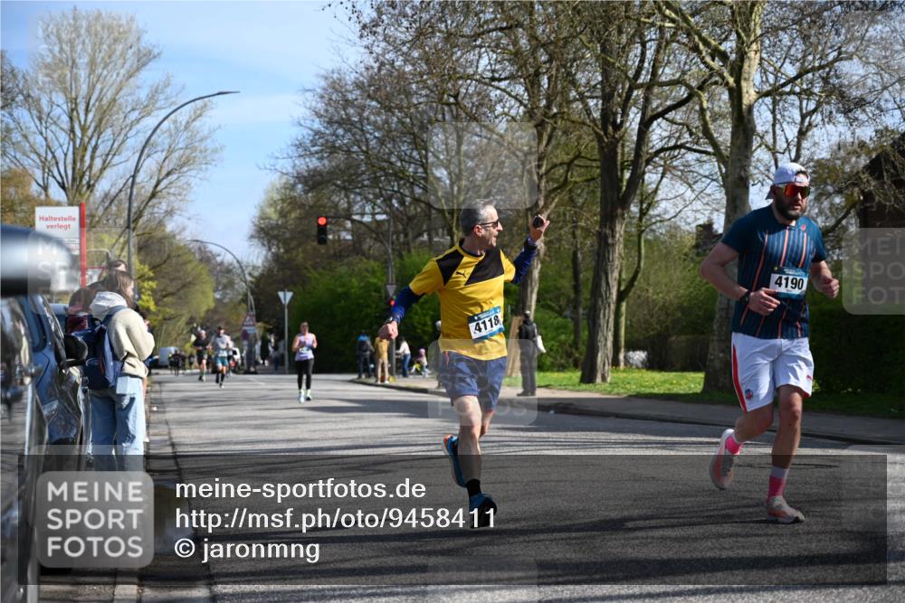 12.04.2026 - 45. Internationalen Wilhelmsburger Insellauf J. Mangold http://msf.ph/oto/9458411 12.04.2026 10:36:02 Ziel 3221, 2192, 3731, 4118, 4190, 4439, 4172, 4172, 4030, 5291, 2446, 2090, 5691, 3796, 2582, 3629, 3894 meine-sportfotos.de