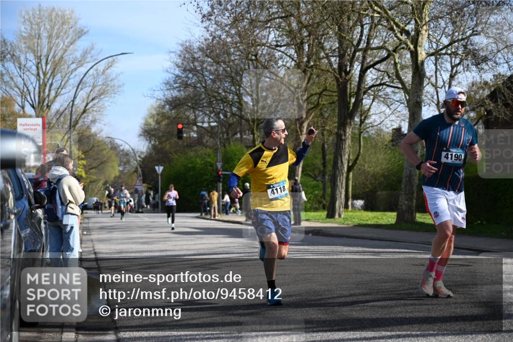 12.04.2026 - 45. Internationalen Wilhelmsburger Insellauf J. Mangold http://msf.ph/oto/9458412 12.04.2026 10:36:02 Ziel 3221, 2192, 3731, 4118, 4190, 4439, 4172, 4172, 4030, 5291, 2446, 2090, 5691, 3796, 2582, 3629, 3894 meine-sportfotos.de