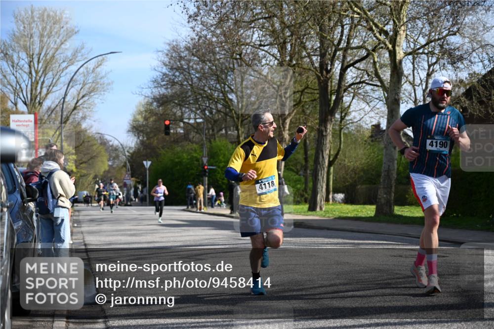 12.04.2026 - 45. Internationalen Wilhelmsburger Insellauf J. Mangold http://msf.ph/oto/9458414 12.04.2026 10:36:02 Ziel 3221, 2192, 3731, 4118, 4190, 4439, 4172, 4172, 4030, 5291, 2446, 2090, 5691, 3796, 2582, 3629, 3894 meine-sportfotos.de