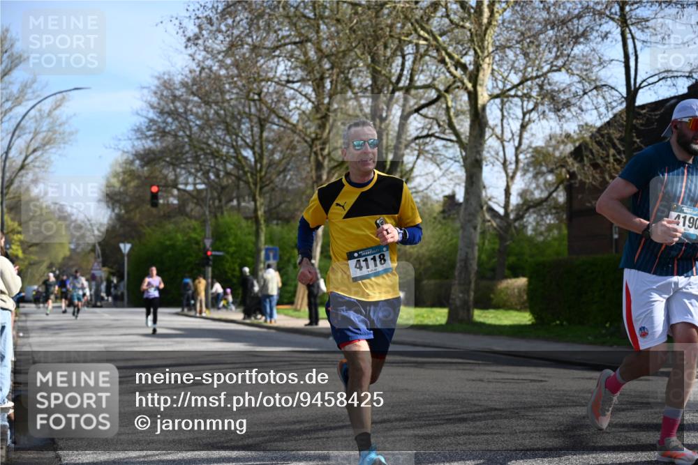 12.04.2026 - 45. Internationalen Wilhelmsburger Insellauf J. Mangold http://msf.ph/oto/9458425 12.04.2026 10:36:02 Ziel 3221, 2192, 3731, 4118, 4190, 4439, 4172, 4172, 4030, 5291, 2446, 2090, 5691, 3796, 2582, 3629, 3894 meine-sportfotos.de