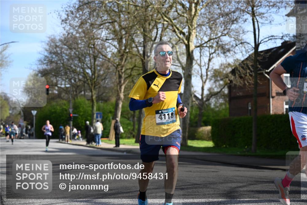 12.04.2026 - 45. Internationalen Wilhelmsburger Insellauf J. Mangold http://msf.ph/oto/9458431 12.04.2026 10:36:03 Ziel 3221, 2192, 3731, 4118, 4190, 4439, 4172, 4030, 4030, 5291, 2446, 2090, 5691, 3796, 2582, 3629, 3894 meine-sportfotos.de