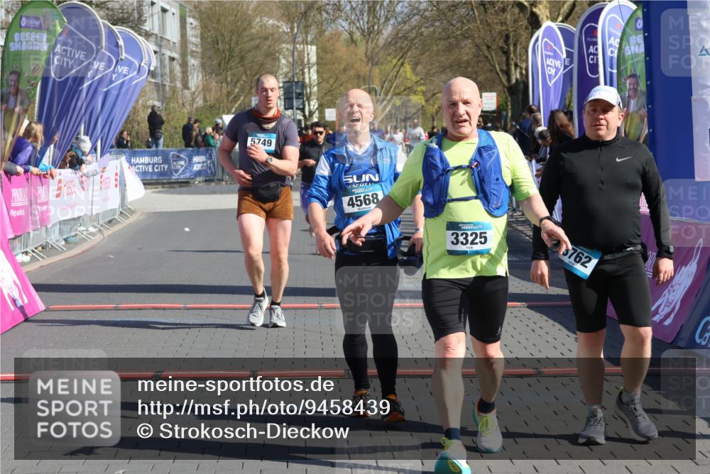 12.04.2026 - 45. Internationalen Wilhelmsburger Insellauf Strokosch-Dieckow http://msf.ph/oto/9458439 12.04.2026 10:48:14 Ziel 3762, 4568, 3325, 5749, 2784 meine-sportfotos.de
