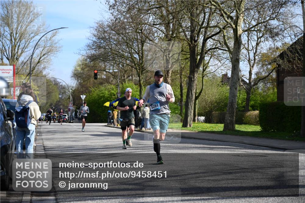 12.04.2026 - 45. Internationalen Wilhelmsburger Insellauf J. Mangold http://msf.ph/oto/9458451 12.04.2026 10:36:14 Ziel 4190, 4439, 4172, 4030, 5291, 2446, 2090, 5691, 3796, 2582, 3629, 3894, 3629, 3894, 4544, 3230, 4978 meine-sportfotos.de