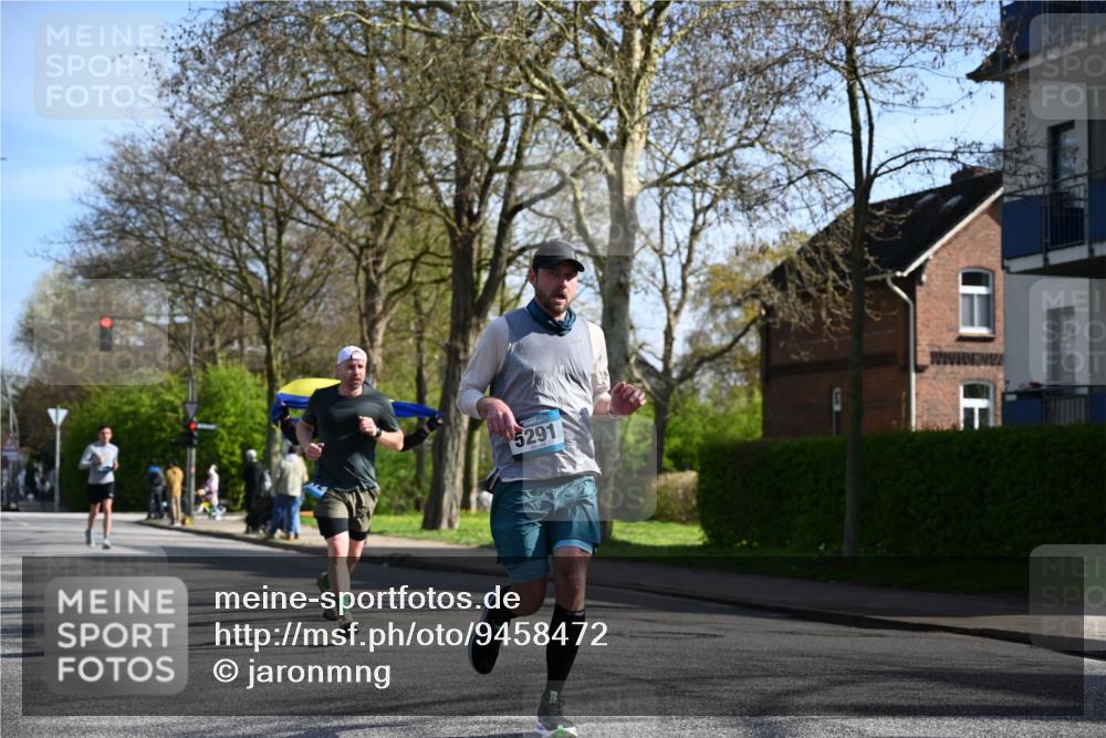 12.04.2026 - 45. Internationalen Wilhelmsburger Insellauf J. Mangold http://msf.ph/oto/9458472 12.04.2026 10:36:15 Ziel 4190, 4439, 4172, 4030, 5291, 2446, 2090, 5691, 3796, 2582, 3629, 3894, 4544, 3230, 4978 meine-sportfotos.de