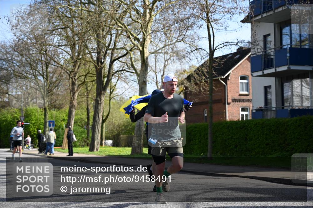 12.04.2026 - 45. Internationalen Wilhelmsburger Insellauf J. Mangold http://msf.ph/oto/9458491 12.04.2026 10:36:17 Ziel 4190, 4439, 4172, 4030, 5291, 2446, 2090, 5691, 5691, 3796, 2582, 3629, 3894, 4544, 3230, 4978 meine-sportfotos.de