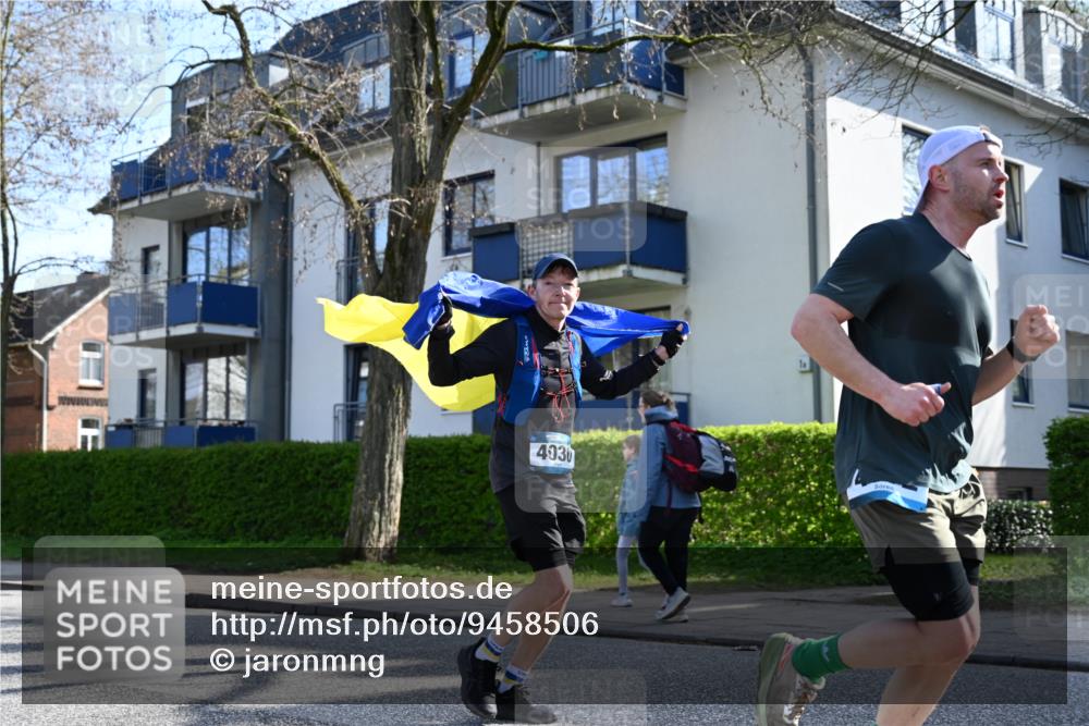 12.04.2026 - 45. Internationalen Wilhelmsburger Insellauf J. Mangold http://msf.ph/oto/9458506 12.04.2026 10:36:18 Ziel 4190, 4439, 4172, 4030, 5291, 2446, 2090, 5691, 3796, 2582, 3629, 3894, 4544, 4544, 3230, 4978 meine-sportfotos.de